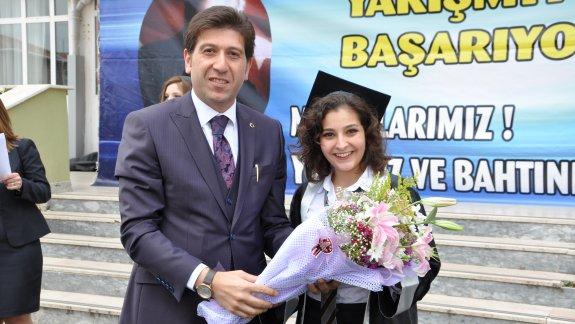 İl Milli Eğitim Müdürü Ersan ULUSAN Süleymanpaşa  Ebru Nayim Fen Lisesinin Mezuniyet Törenine Katıldı.   