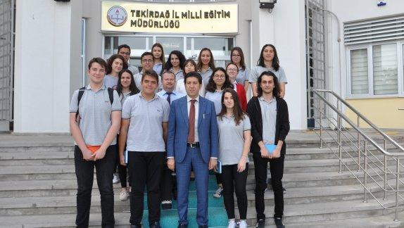 Tübitak Proje Yarışması Bölge İkincisi Öğrencilerden İl Milli Eğitim Müdürü Ersan Ulusana Ziyaret