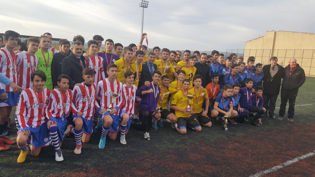 2018  2019 Eğitim  Öğretim Yılı Okul Sporları Futbol Gençler İl Birinciliği Müsabakaları Sonuçlandı
