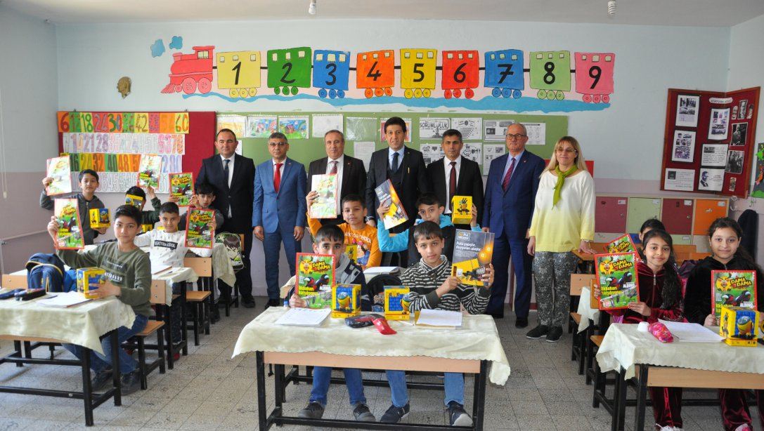 23 Nisan Ulusal Egemenlik ve Çocuk Bayramı Münasebetiyle Süleymanpaşa Aydoğdu İlkokul-Ortaokulunda Etkinlik Düzenlendi