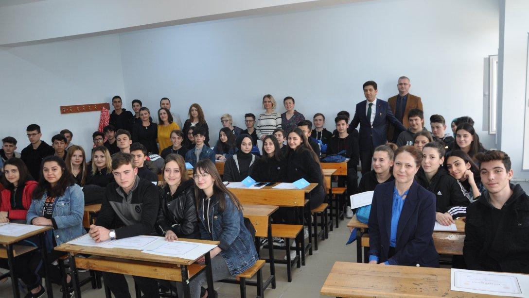 Süleymanpaşa Zübeyde Hanım Mesleki ve Teknik Anadolu Lisesi Yöneticilerine, Öğretmenlerine ve Öğrencilerine Teşekkür Belgeleri Verildi