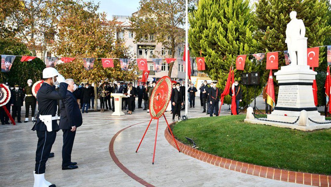 Tekirdağ'ın Düşman İşgalinden Kurtuluşunun 98. Yılı Münasebetiyle Çelenk Sunma Töreni Yapıldı