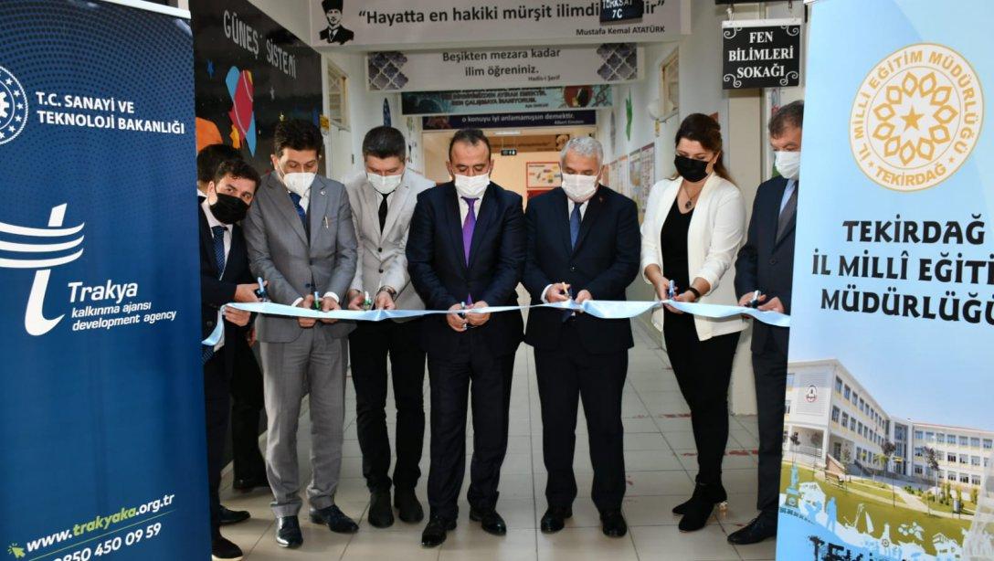 Vali Aziz Yıldırım Süleymanpaşa Anadolu İmam Hatip Lisesinde Kurulan Tasarım Beceri Atölyelerinin Açılışına Katıldı