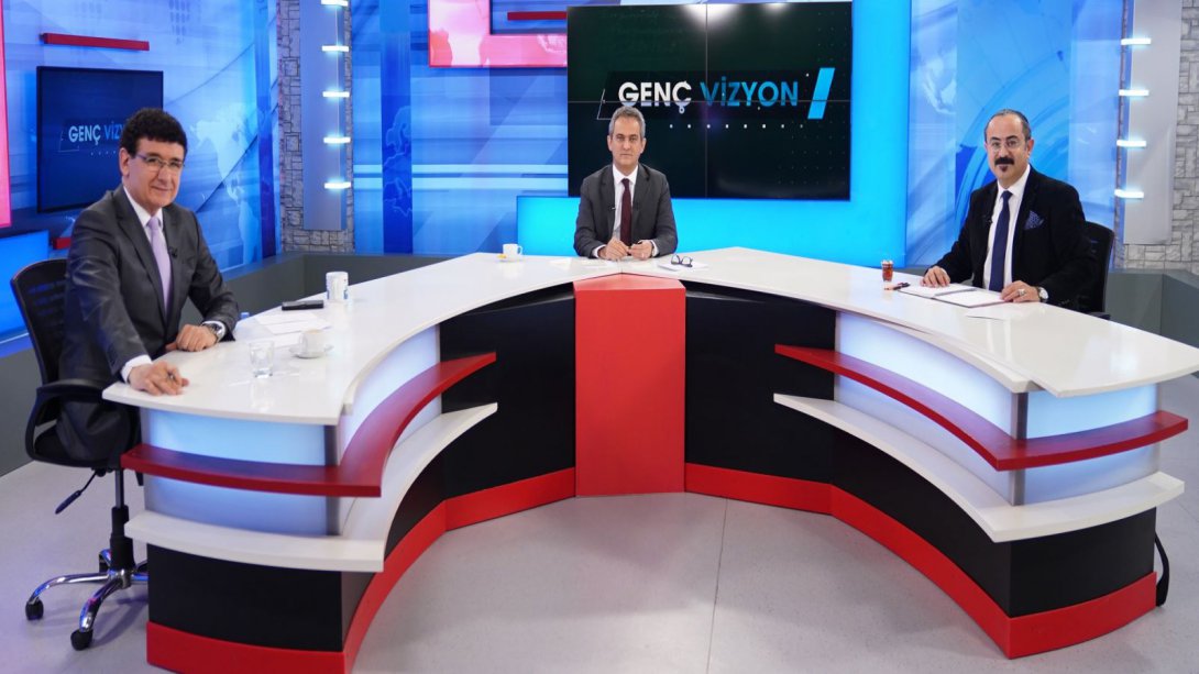 Bakan Özer, Ülke TV Canlı Yayınında Eğitim Gündemini Değerlendirdi