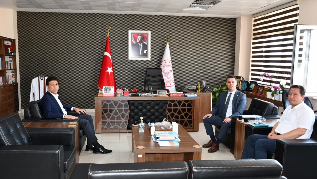 Çorlu Belediye Başkanı Ahmet Sarıkurt İl Milli Eğitim Müdürümüz Ersan Ulusan'ı Ziyaret Etti