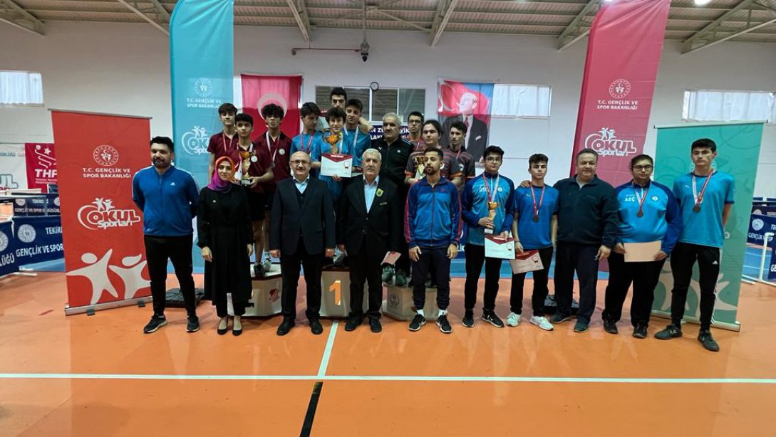 Masa Tenisi Gençler Kız - Erkek İl Birinciliği Okul Sporları Organizasyonu Muratlı Atatürk Spor Salonunda Yapıldı  