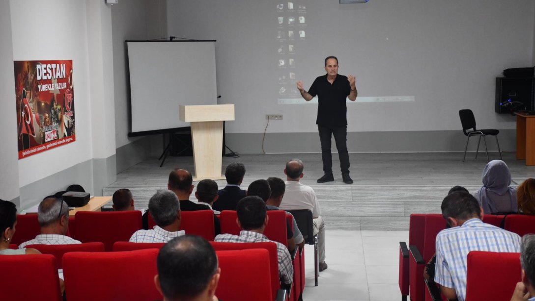 Marmaraereğlisi ve Süleymanpaşa İlçelerimizde Merkezi Sınav (LGS-YKS) Verileri İle İlgili Bilgilendirme ve Değerlendirme Toplantıları Yapıldı