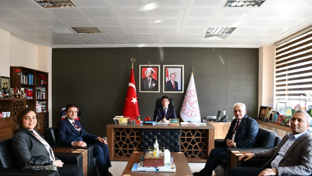 İl Millî Eğitim Müdürümüz Ersan Ulusan'ı Türk Eğitim-Sen Genel Başkan Yardımcısı Selahattin Dolgun Ziyaret Etti