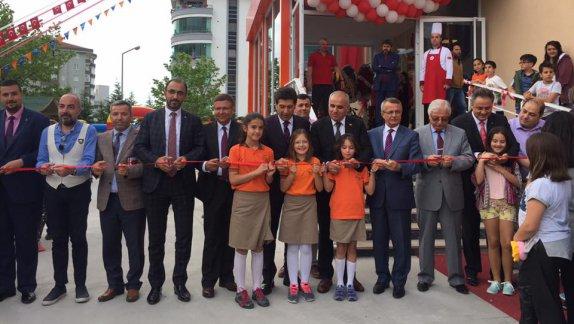 Çorlu Furtuni ve İsak Pinhas Ortaokulu Spor Kompleksinin Açılışı Yapıldı