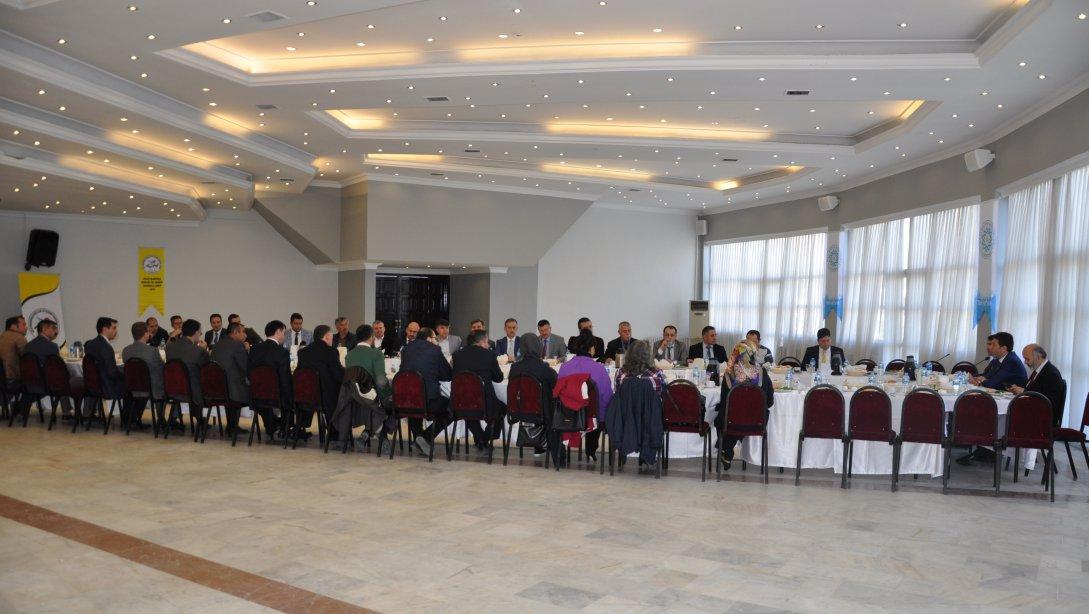  İl Müftülüğü ve Namık Kemal Üniversitesi İlahiyat Fakültesi İle İş Birliğinin Arttırılması ve Genel Değerlendirme Toplantıları Yapıldı