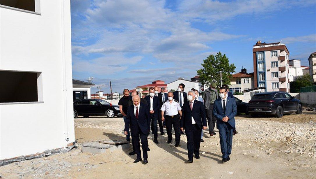 Vali Aziz Yıldırım Çerkezköy İlçemizde Yapımı Devam Eden İnşaat Halindeki Okulları Ziyaret Etti