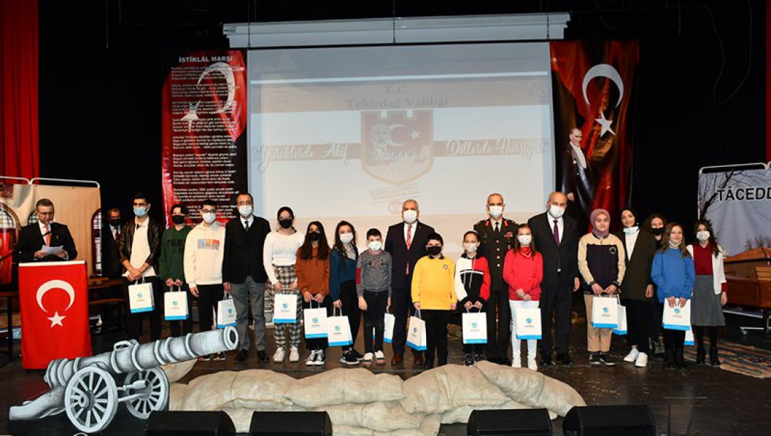 İstiklal Marşı'nın Kabulünün 101. Yıldönümü ve Mehmet Akif Ersoy'u Anma Programı Düzenlendi