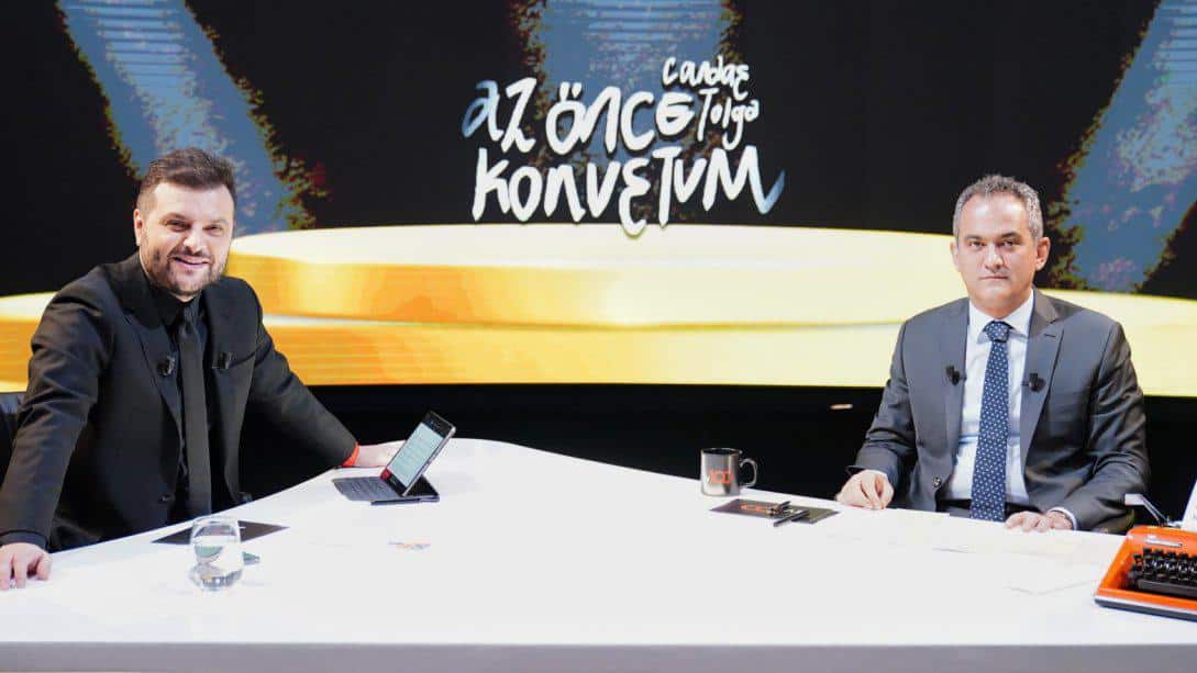 Bakan ÖZER, TV 100'de Eğitim Gündemini Değerlendirdi