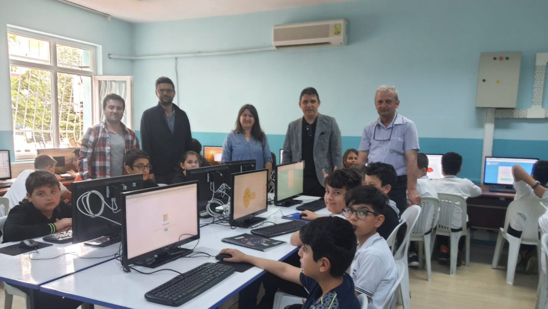 Bilişimle Üretim Projesi Pilot Okulu Öğretmen Mediha Mehmet Tetikol Ortaokulu Ziyaret Edildi