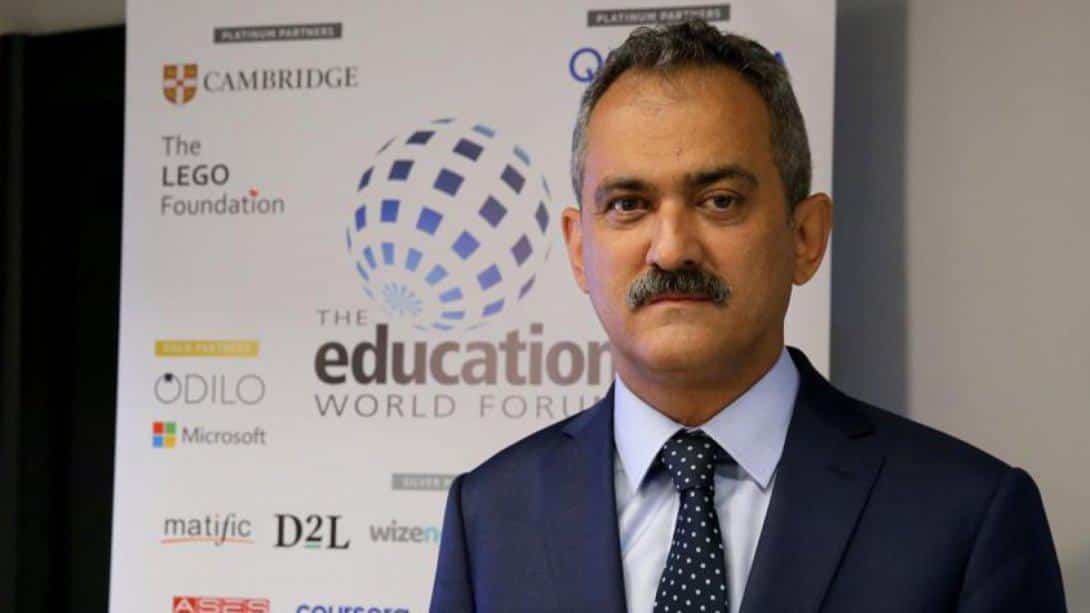 Bakan Özer, Londra'da Dünya Eğitim Forumu'na Katıldı