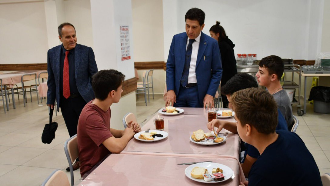 İl Milli Eğitim Müdürümüz Ersan Ulusan Tekirdağ Anadolu Lisesi Öğrenci Pansiyonu Ziyaret Etti