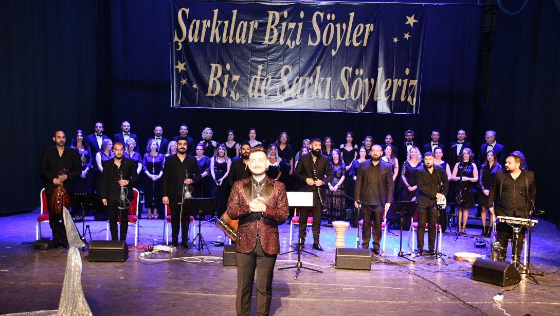 Süleymanpaşa Halk Eğitimi Merkezi Bünyesinde Oluşturulan Türk Müziği Korosu Konserini Gerçekleştirdi