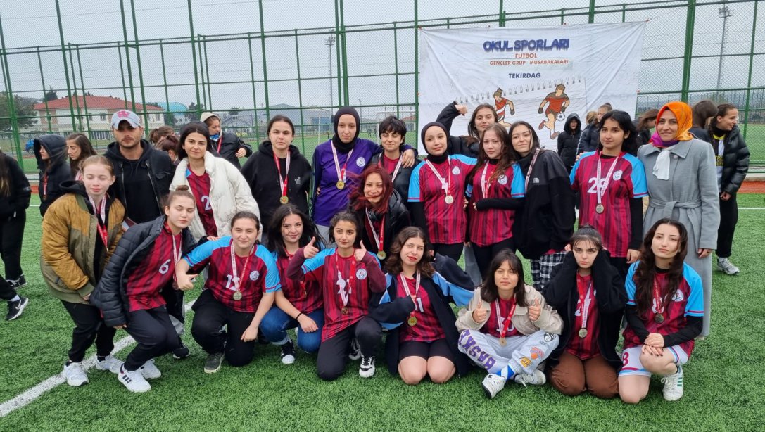 2022 - 2023 Eğitim - Öğretim Yılı Futbol Genç Kızlar ve Genç Erkekler Marmara Bölge Birinciliği Müsabakaları Tamamlandı