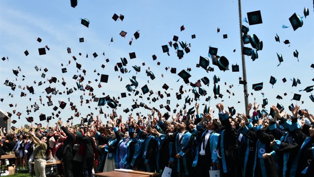 Tekirdağ Namık Kemal Üniversitesi 2022-2023 Yılı Akademik Mezuniyet Töreni Yapıldı
