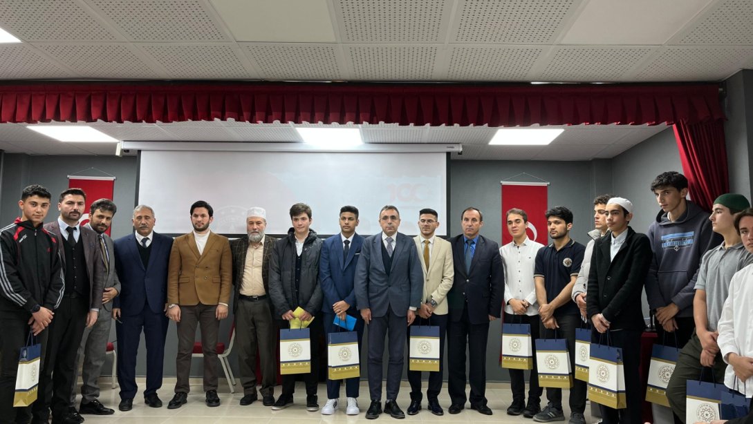 Anadolu İmam Hatip Liseleri Arasında Genç Sada Kur'an-ı Kerim'i Güzel Okuma ve Genç Bilal'ler Ezan Okuma Yarışmaları Yapıldı