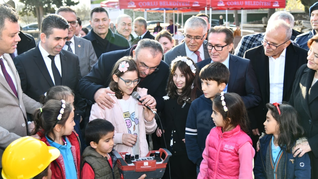 Vali Soytürk İlkokul Temel Atma Törenine Katıldı