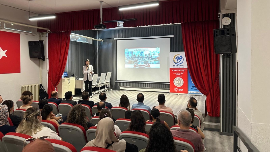 Tekirdağ Eğitim Akademisi Kapsamında Velilere Yönelik Seminer Düzenlendi
